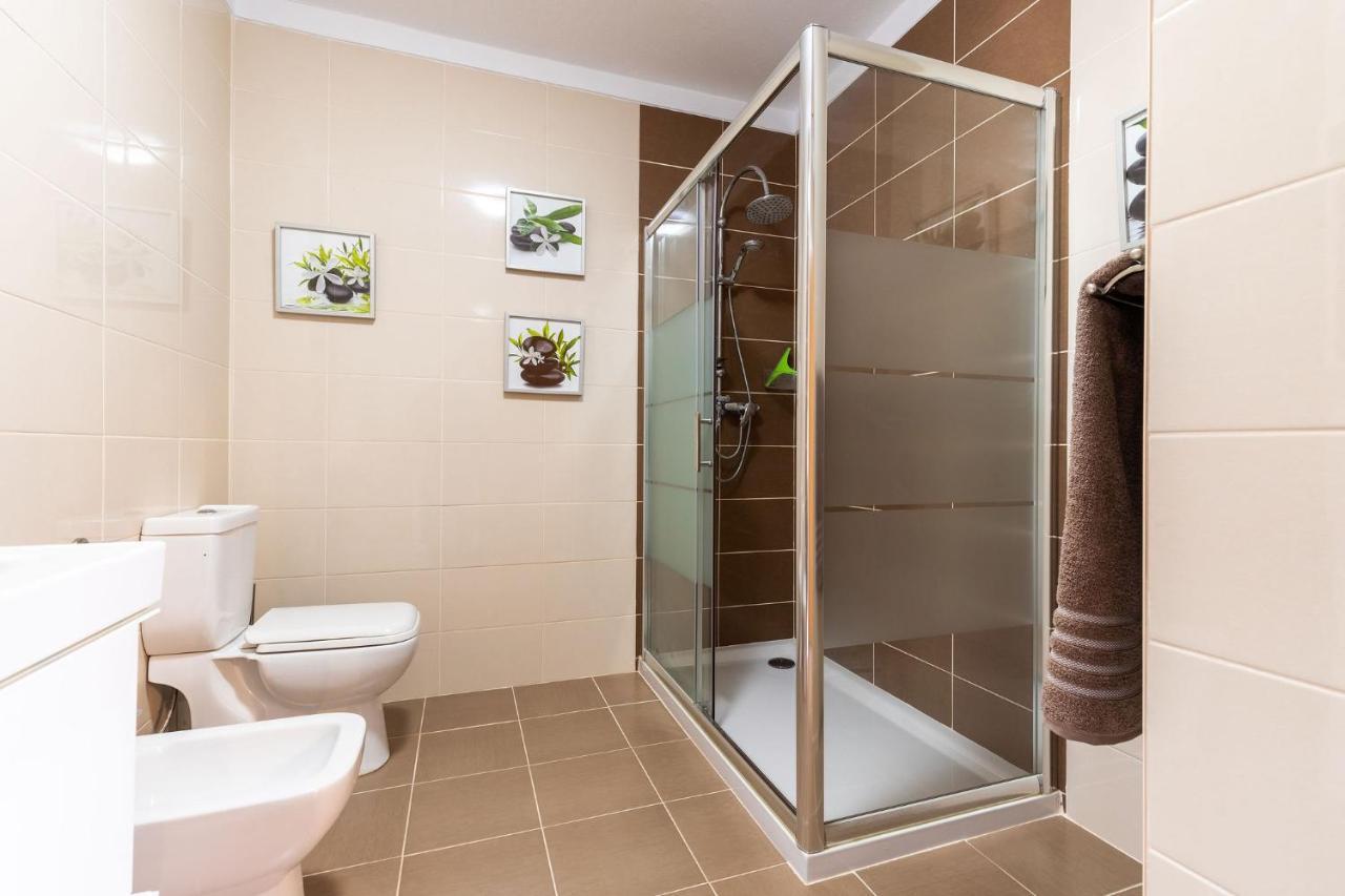 Lovely One Bedroom Apartment In Алвор Экстерьер фото